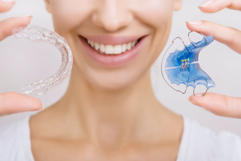 Invisalign For Adults: Everything You Need to Know About Wearing Retainers
